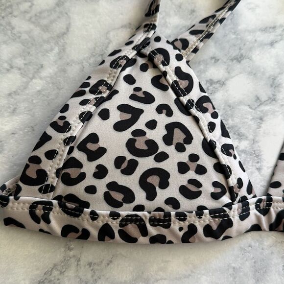 🐆NWOT OneOne Swimwear XS Leopard Print Bikini Top Bathing Suit Jesse Chase - Picture 4 of 7